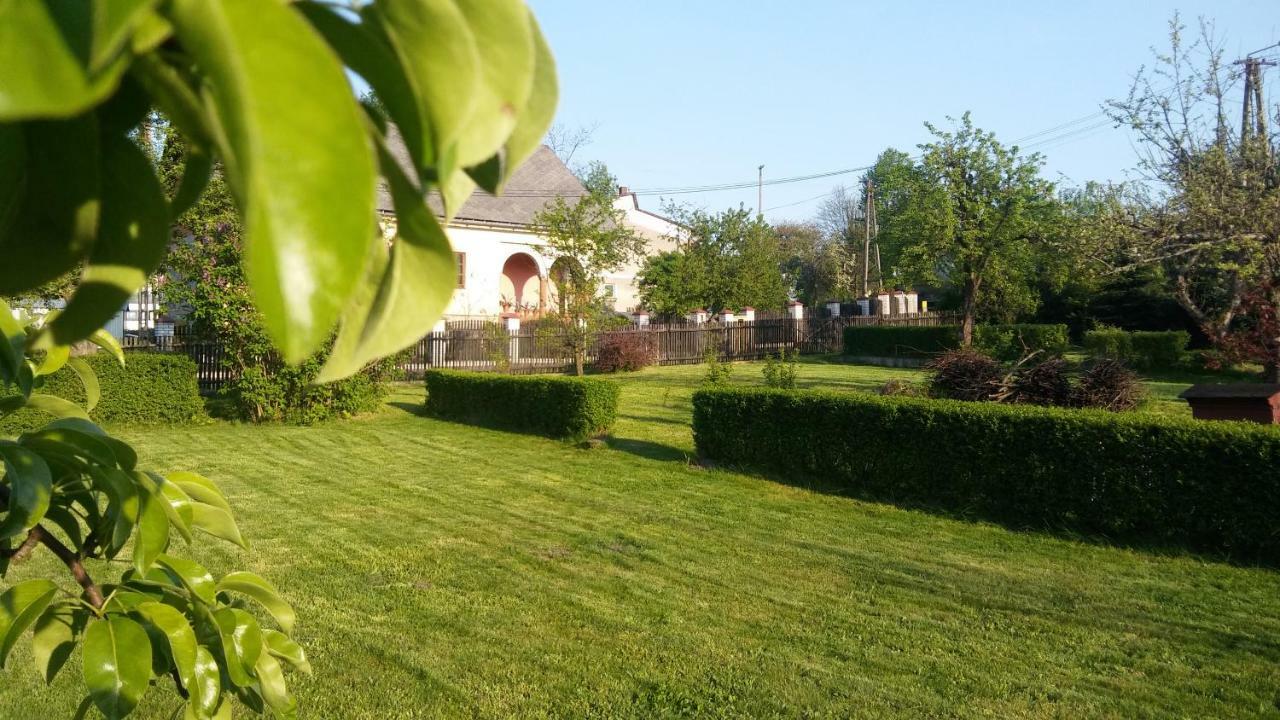 Pokoje Goscinne Lalaj Bolecin Exterior photo